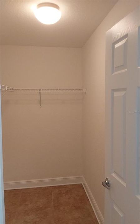 Walk-in Closet