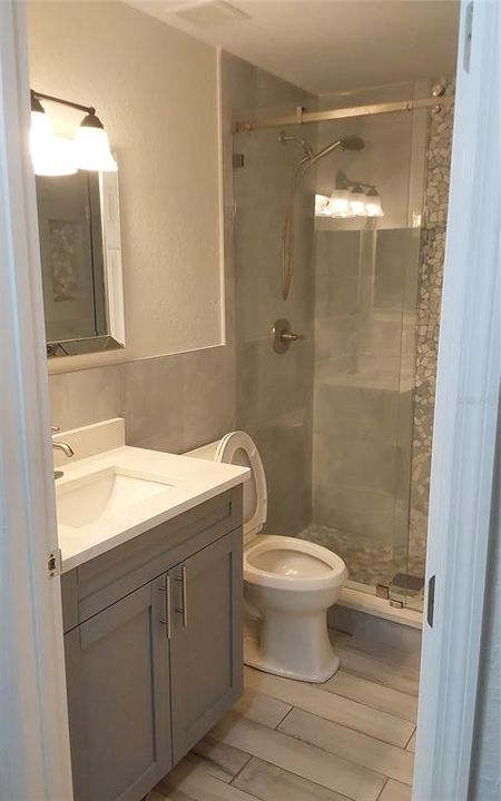 2nd Bathroom