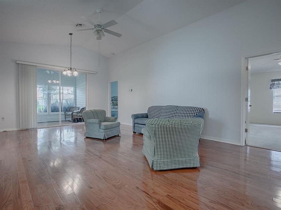 Great Flooring, this really gives you insight to the oversized Living room space