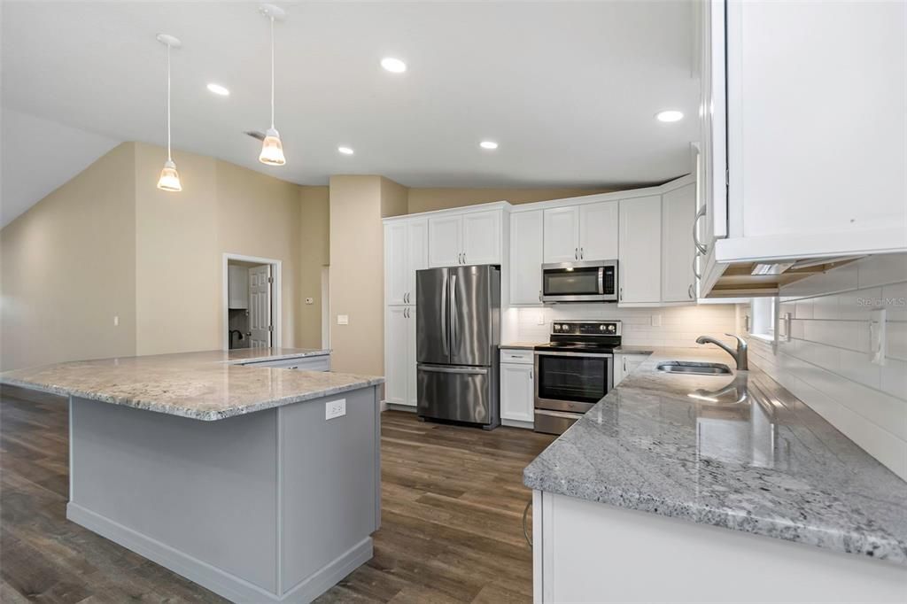 For Sale: $624,900 (3 beds, 2 baths, 1917 Square Feet)