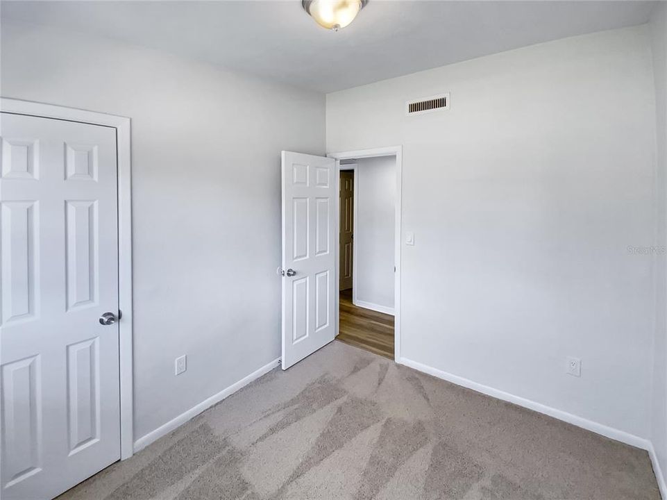 For Sale: $325,000 (3 beds, 1 baths, 999 Square Feet)