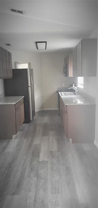 For Rent: $1,300 (2 beds, 2 baths, 1040 Square Feet)