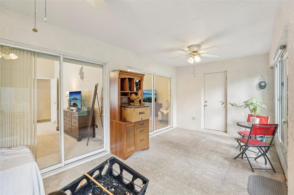 For Sale: $347,700 (3 beds, 2 baths, 1572 Square Feet)