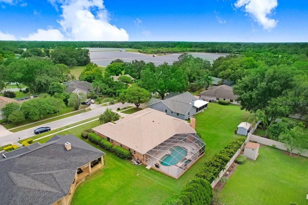 Overhead view of the quiet cul de sac