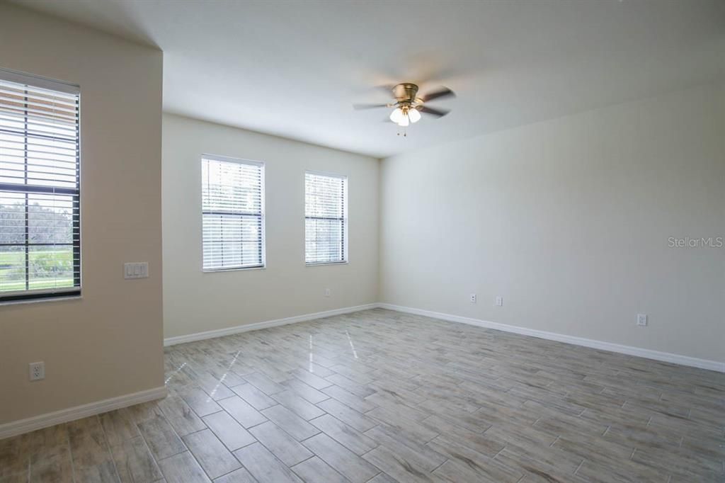 For Rent: $2,625 (3 beds, 2 baths, 1825 Square Feet)