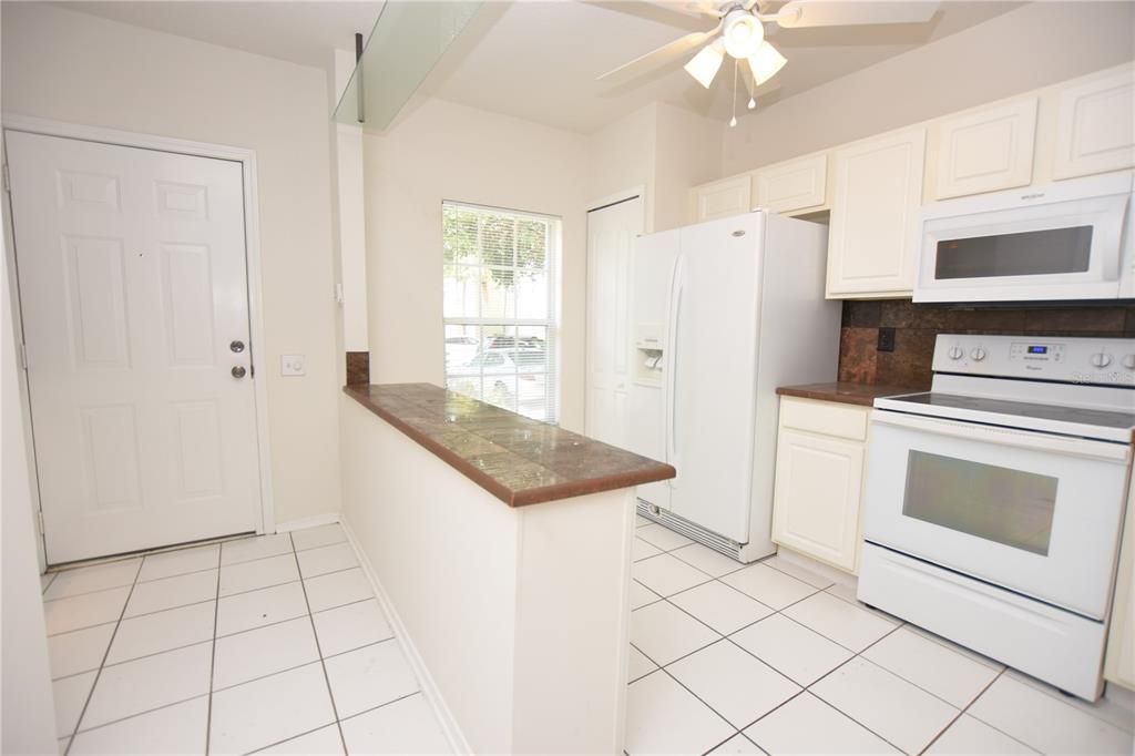 For Rent: $1,850 (2 beds, 2 baths, 1184 Square Feet)