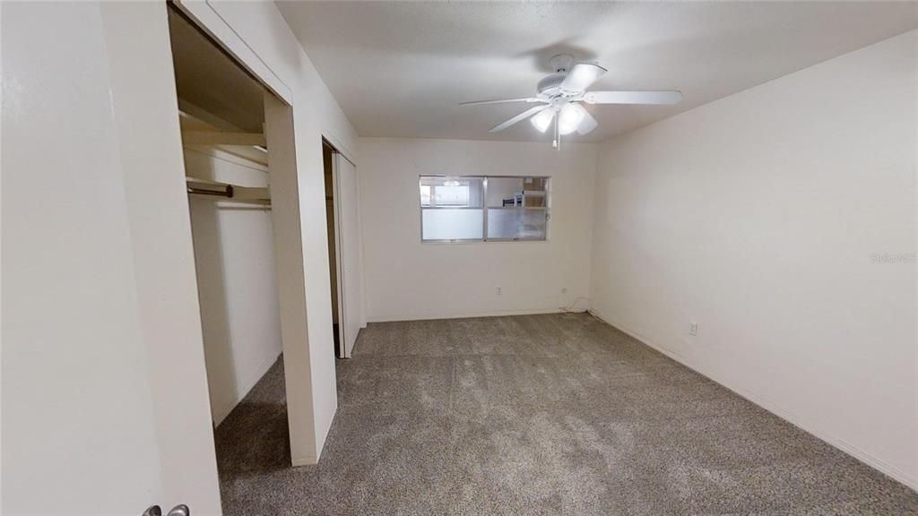 For Sale: $160,000 (2 beds, 1 baths, 1060 Square Feet)