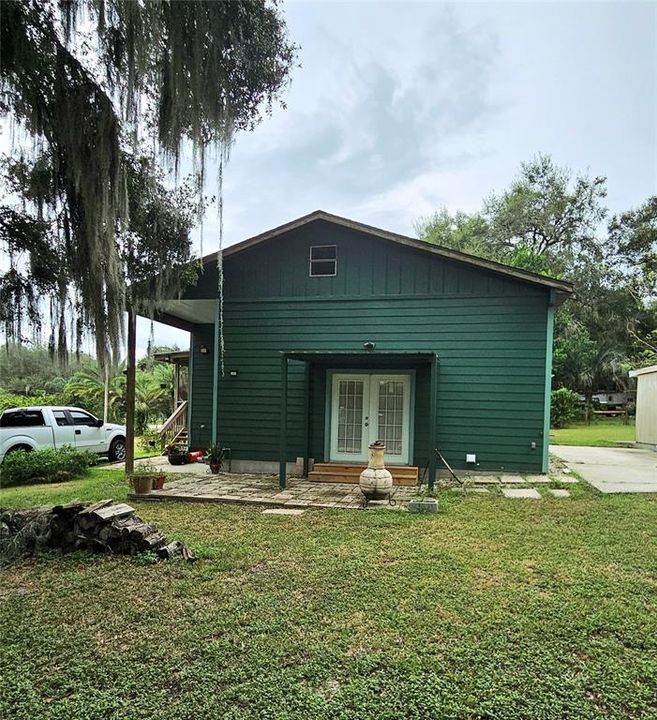 For Sale: $279,000 (2 beds, 2 baths, 1916 Square Feet)