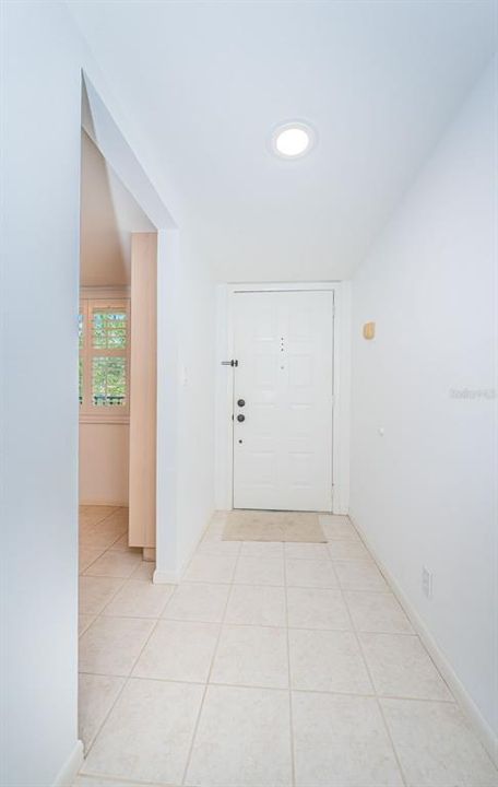 For Sale: $229,900 (2 beds, 2 baths, 1145 Square Feet)