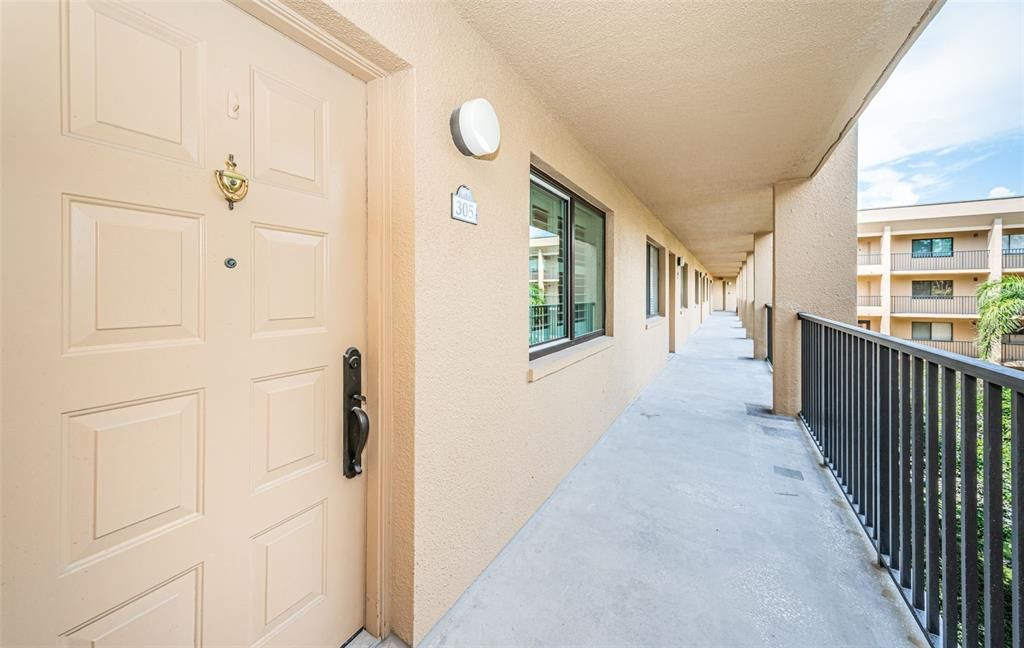 For Sale: $229,900 (2 beds, 2 baths, 1145 Square Feet)