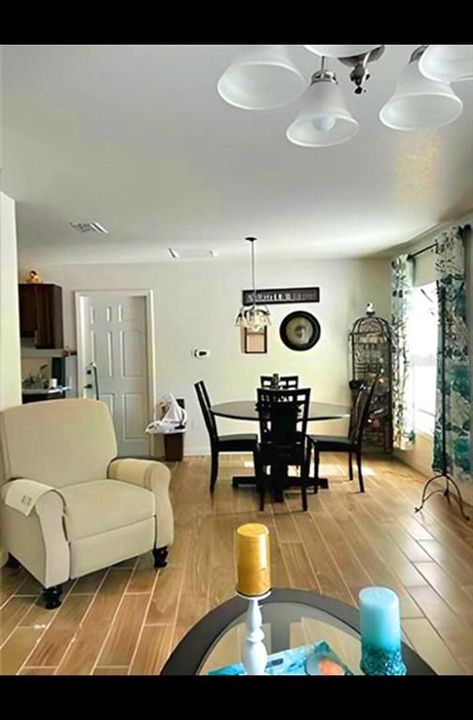 For Sale: $234,995 (2 beds, 2 baths, 1645 Square Feet)