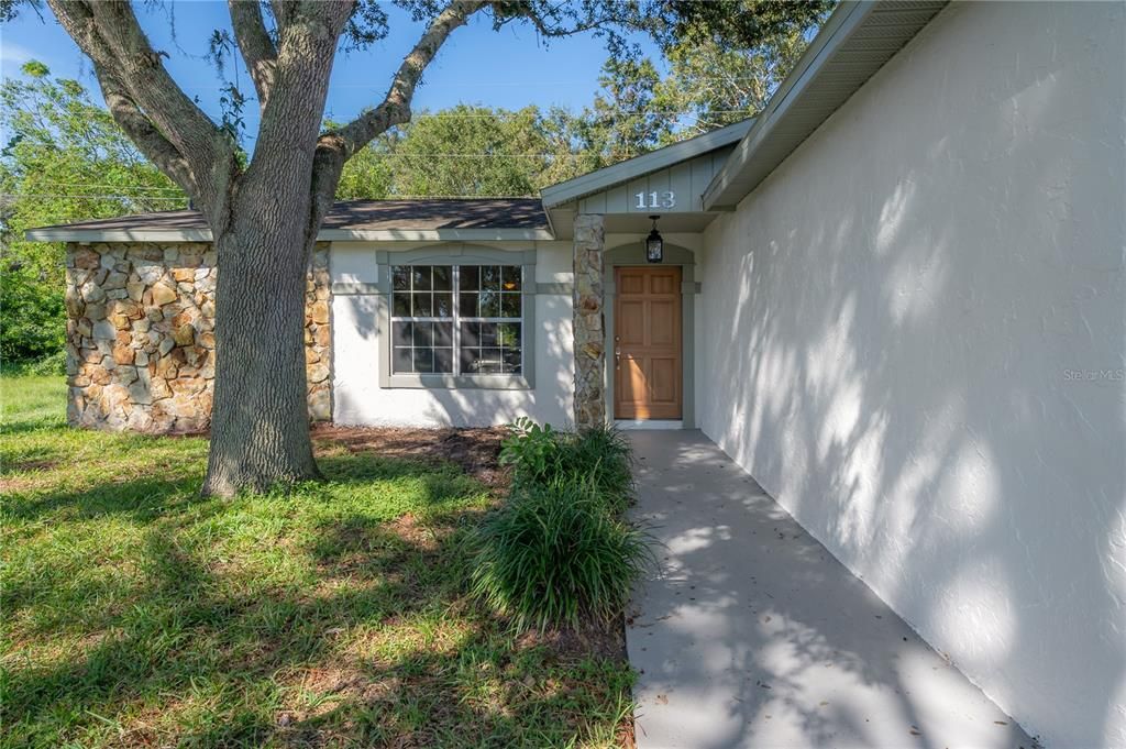 For Sale: $484,400 (3 beds, 2 baths, 1300 Square Feet)