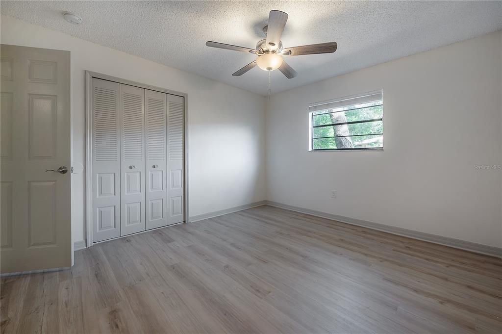 For Sale: $484,400 (3 beds, 2 baths, 1300 Square Feet)