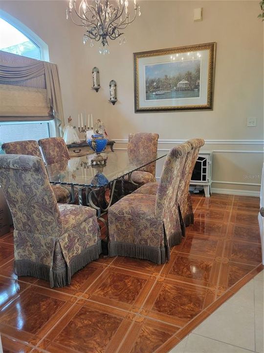 Dining room with italian tile