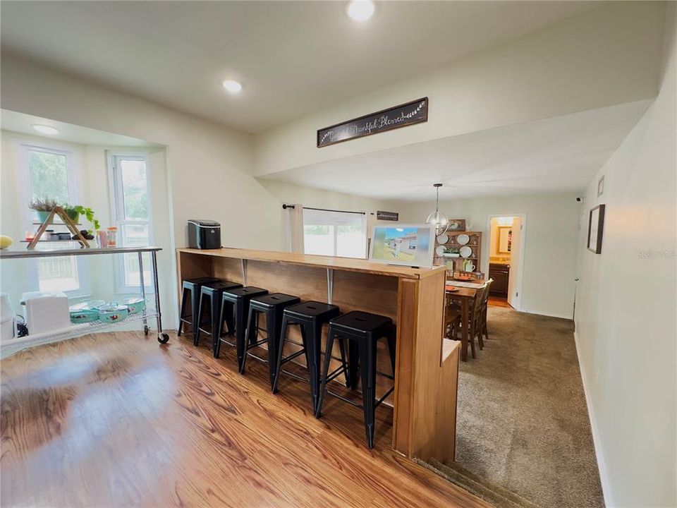 For Sale: $329,000 (3 beds, 2 baths, 1713 Square Feet)