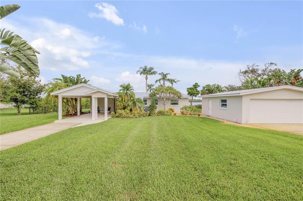 For Sale: $1,750,000 (3 beds, 3 baths, 1974 Square Feet)