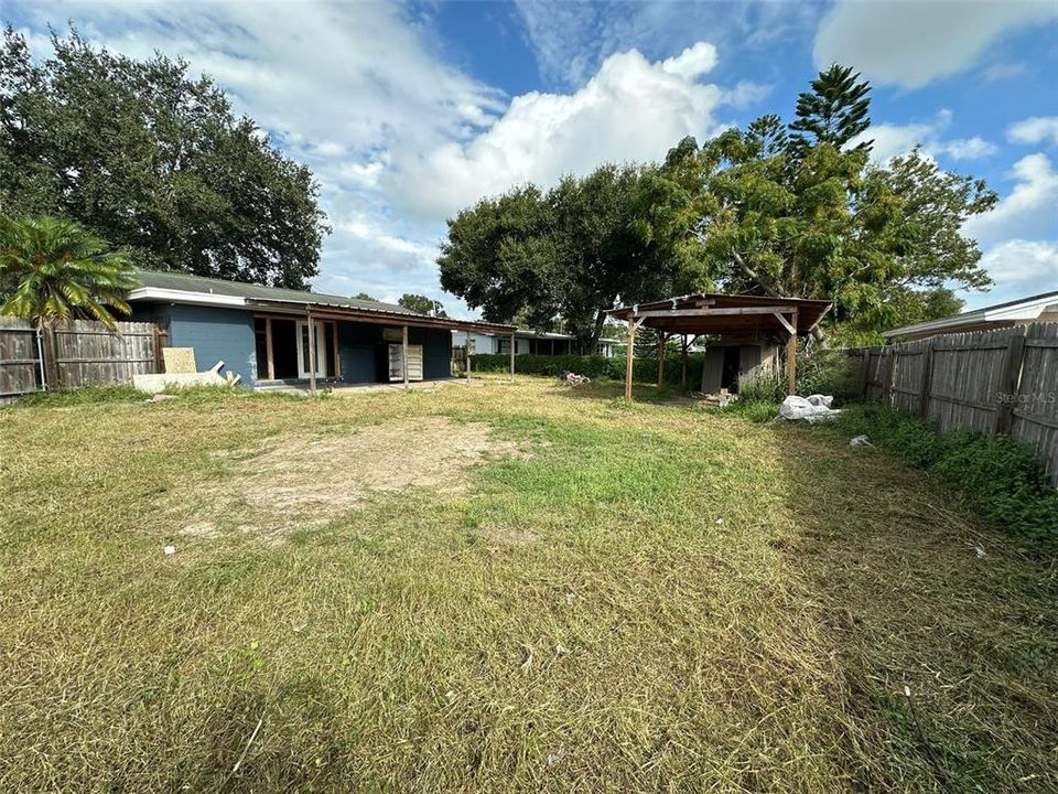 For Sale: $225,000 (3 beds, 2 baths, 1648 Square Feet)