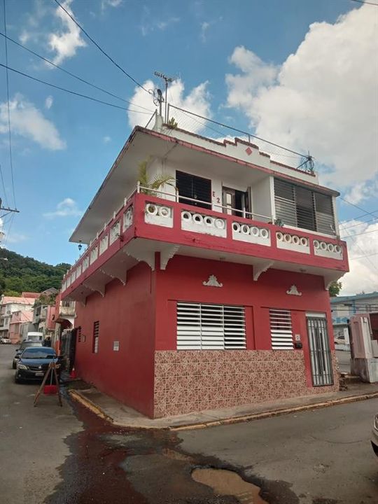 En Venta: $150,000 (4 camas, 2 baños, 1400 Pies cuadrados)