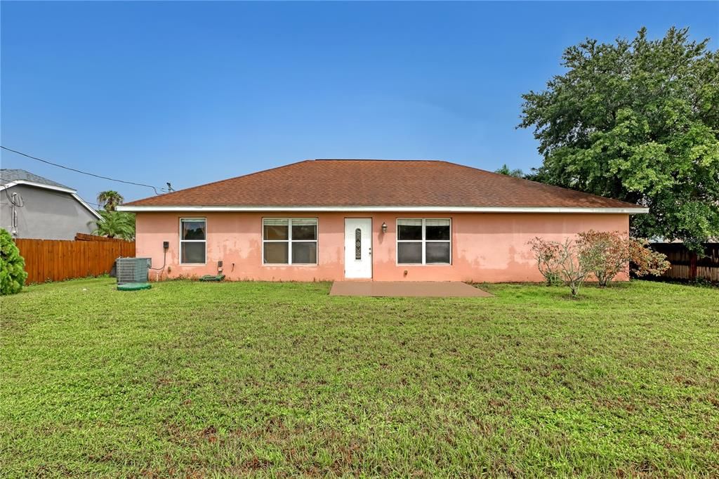 For Sale: $325,000 (3 beds, 2 baths, 1858 Square Feet)