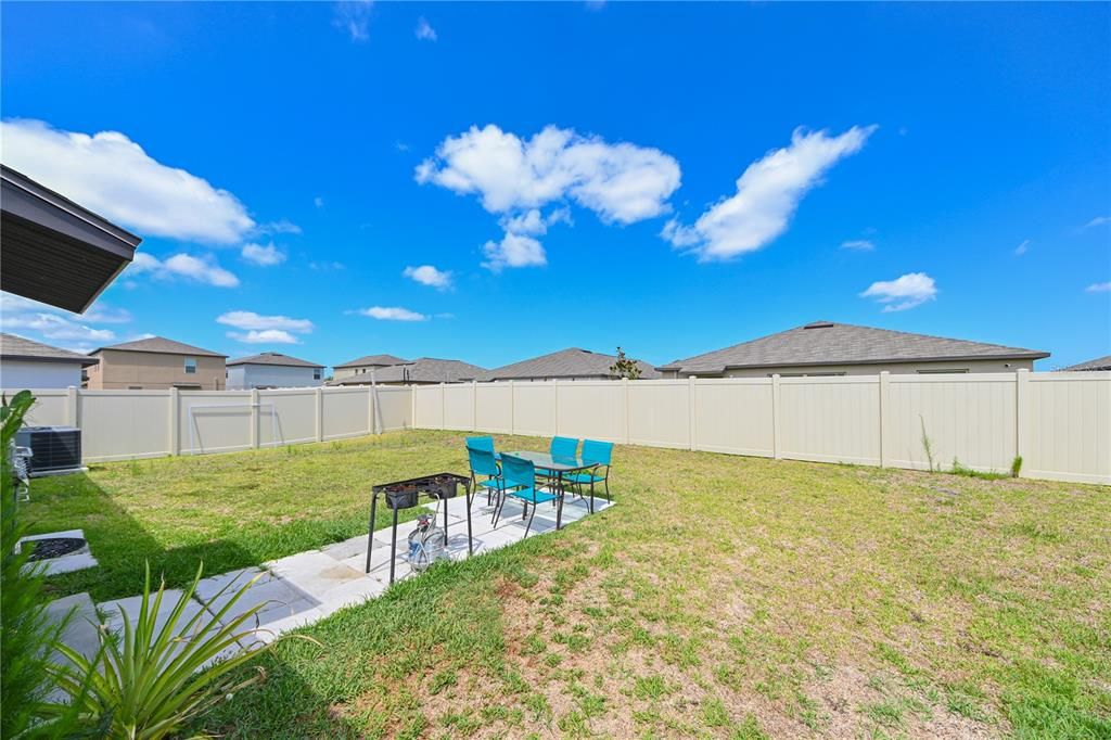 For Sale: $389,900 (4 beds, 2 baths, 1817 Square Feet)