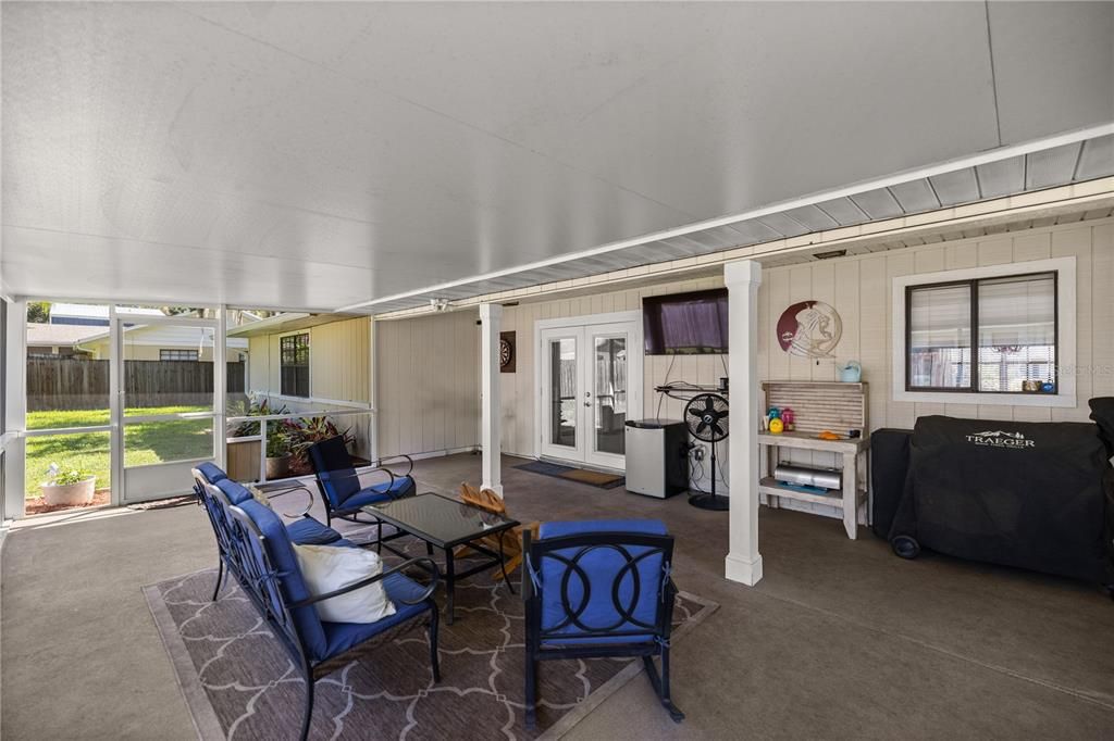 Active With Contract: $340,000 (3 beds, 2 baths, 1913 Square Feet)