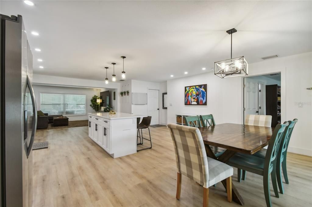 Active With Contract: $750,000 (3 beds, 2 baths, 2009 Square Feet)