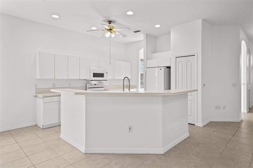 For Sale: $509,000 (4 beds, 2 baths, 2063 Square Feet)