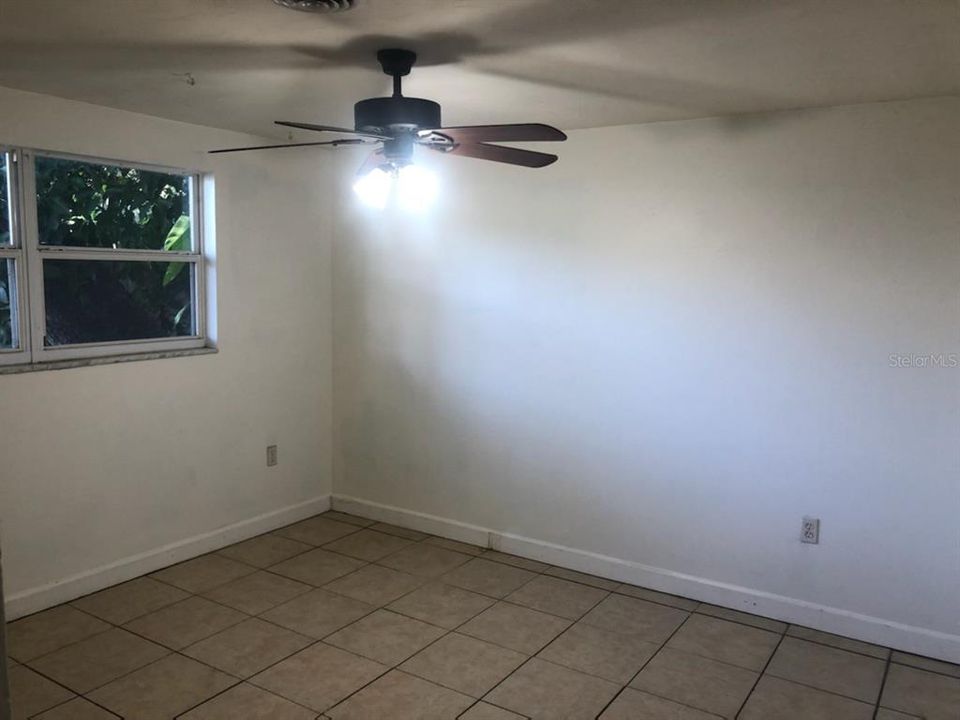 For Rent: $2,900 (3 beds, 2 baths, 1997 Square Feet)