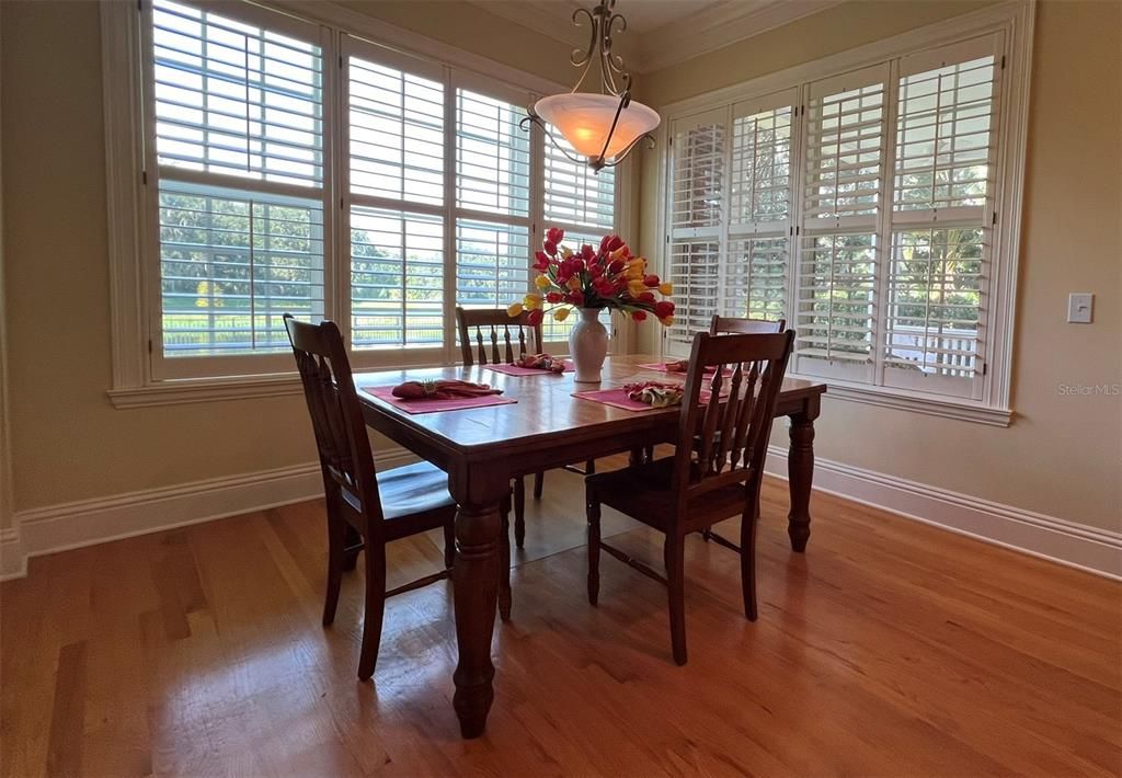 Kitchen breakfast nook