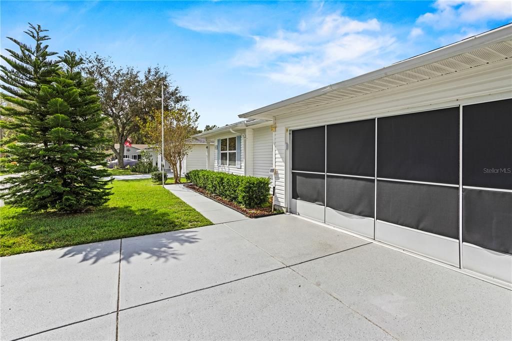 Large driveway and 2 car garage