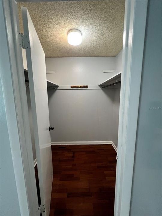 For Rent: $1,900 (2 beds, 2 baths, 1002 Square Feet)