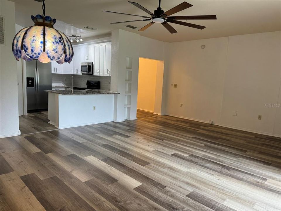 For Rent: $1,850 (2 beds, 2 baths, 1242 Square Feet)