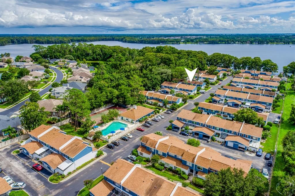 Located on beautiful LAKE HOWELL, the Lago Vista townhome community gives residents access to an array of AMENITIES that include a COMMUNITY POOL, clubhouse, tennis courts, a BOAT RAMP, dock and fishing pier.