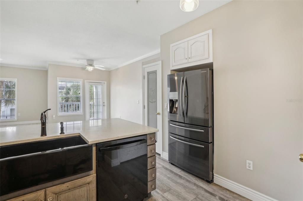 For Sale: $439,000 (3 beds, 2 baths, 1451 Square Feet)