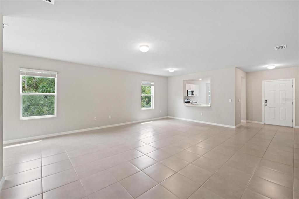 For Sale: $369,900 (3 beds, 2 baths, 1756 Square Feet)