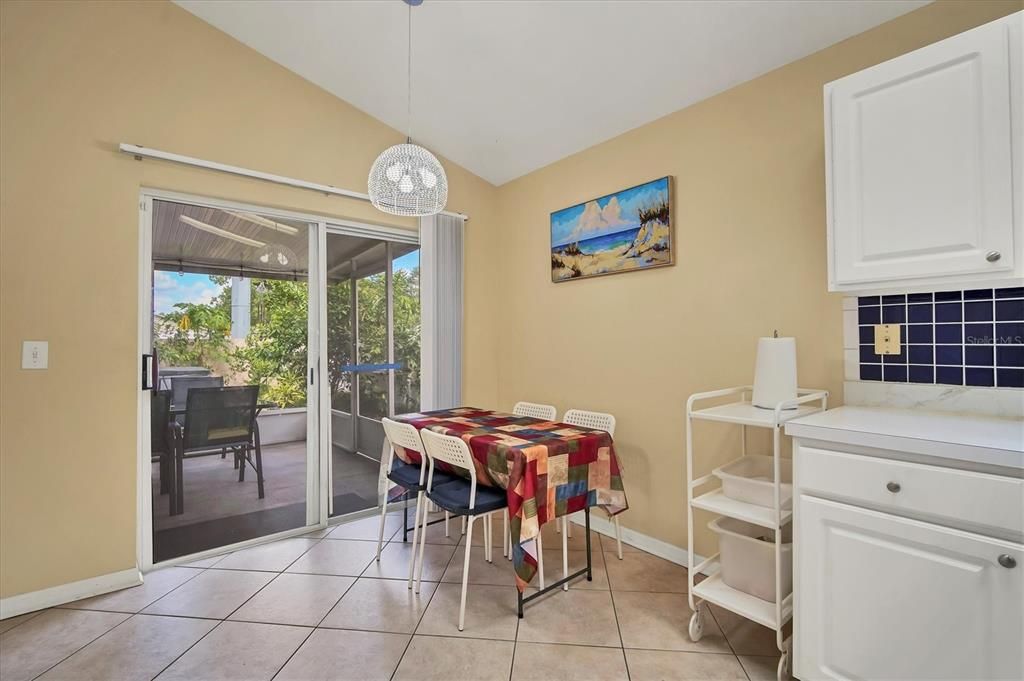 For Sale: $399,000 (3 beds, 2 baths, 1572 Square Feet)