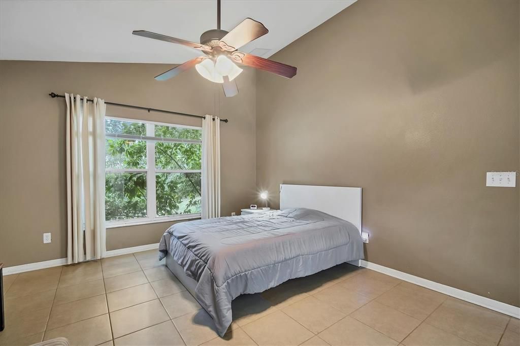 For Sale: $399,000 (3 beds, 2 baths, 1572 Square Feet)