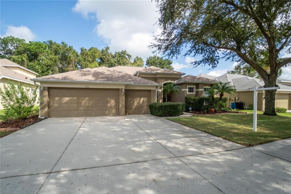 For Sale: $599,000 (4 beds, 3 baths, 2321 Square Feet)