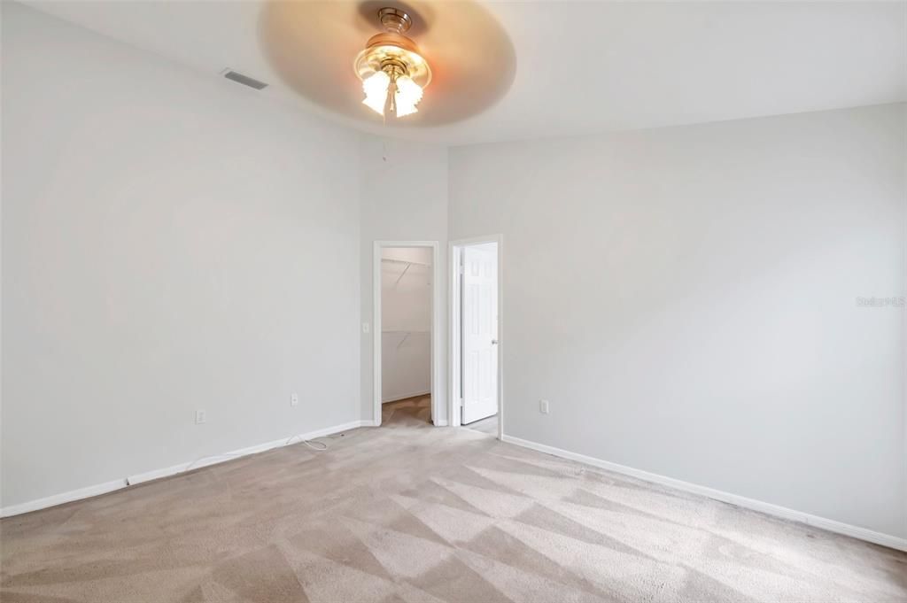 For Sale: $350,000 (4 beds, 2 baths, 1476 Square Feet)