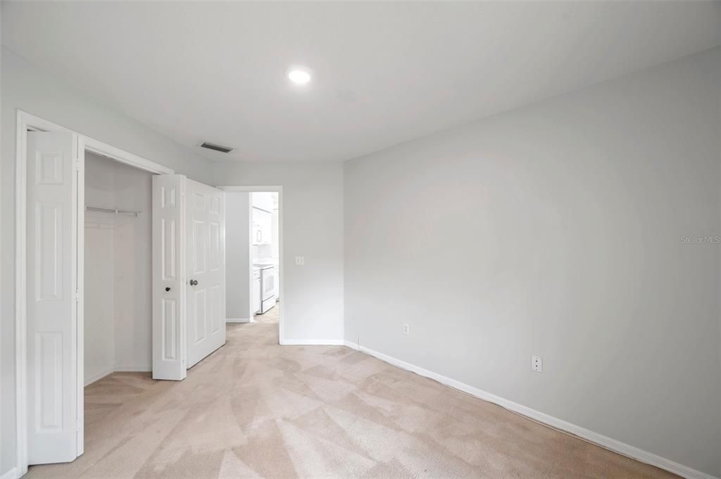 For Sale: $350,000 (4 beds, 2 baths, 1476 Square Feet)