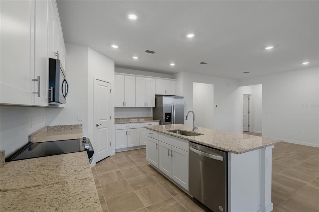 Active With Contract: $389,990 (4 beds, 3 baths, 2193 Square Feet)