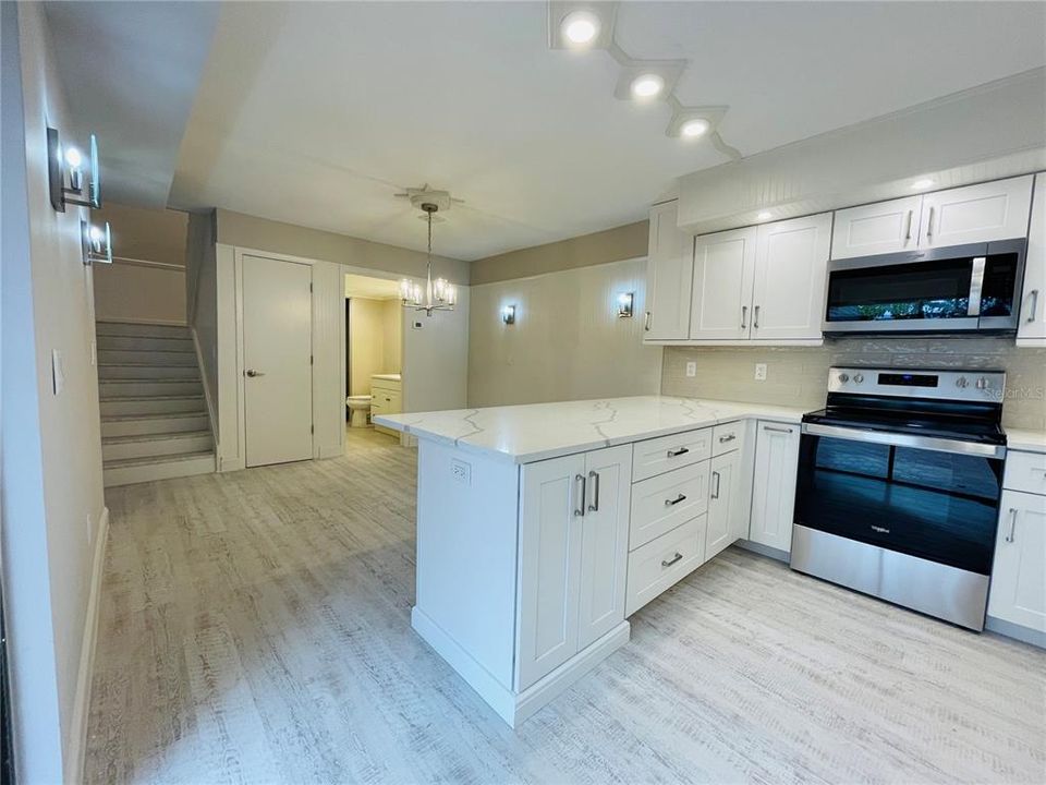 For Sale: $394,200 (3 beds, 2 baths, 1736 Square Feet)