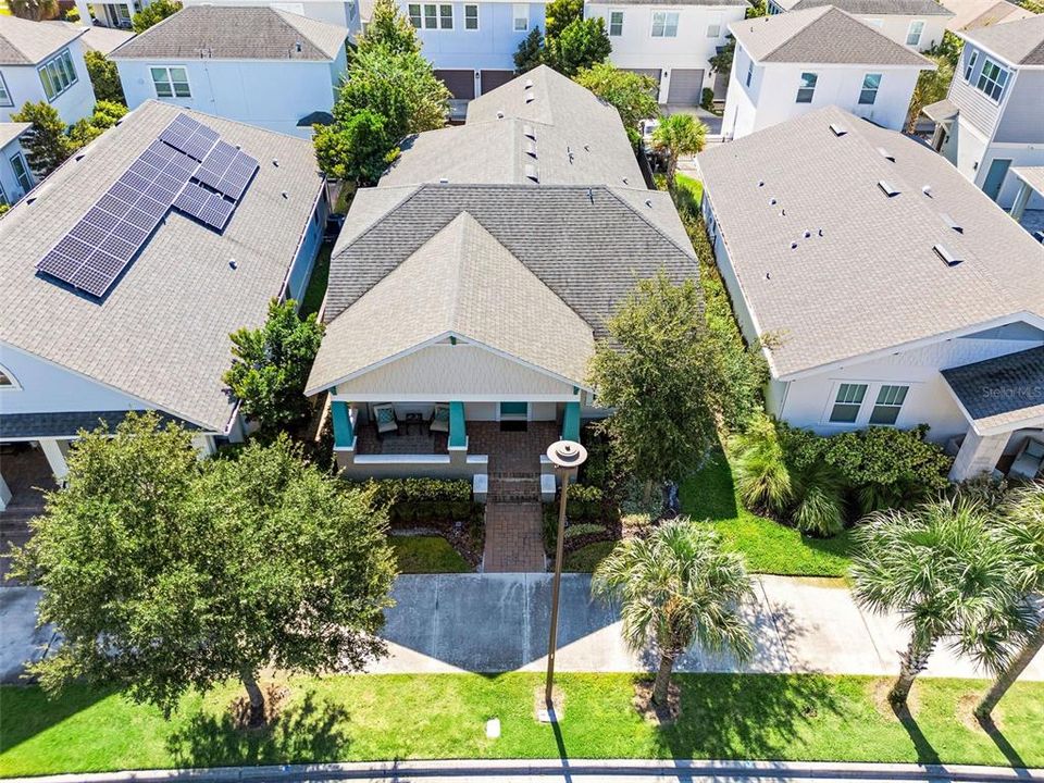 Aerial photo front of home.