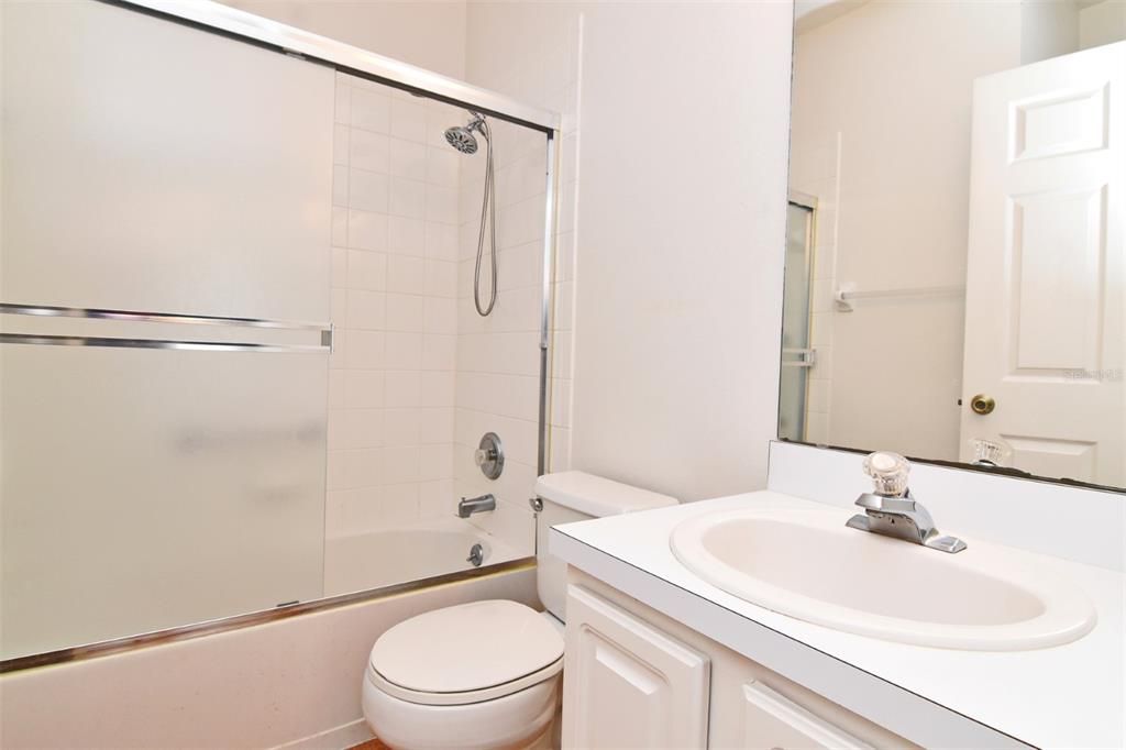 For Sale: $240,000 (2 beds, 2 baths, 1175 Square Feet)