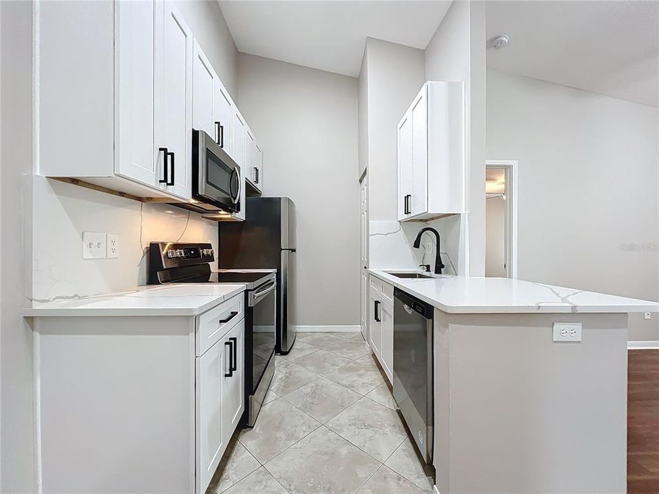 For Sale: $259,900 (3 beds, 2 baths, 1103 Square Feet)