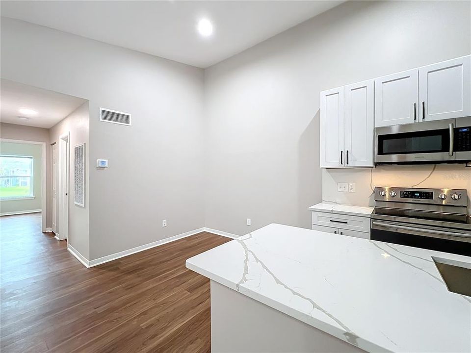 For Sale: $259,900 (3 beds, 2 baths, 1103 Square Feet)