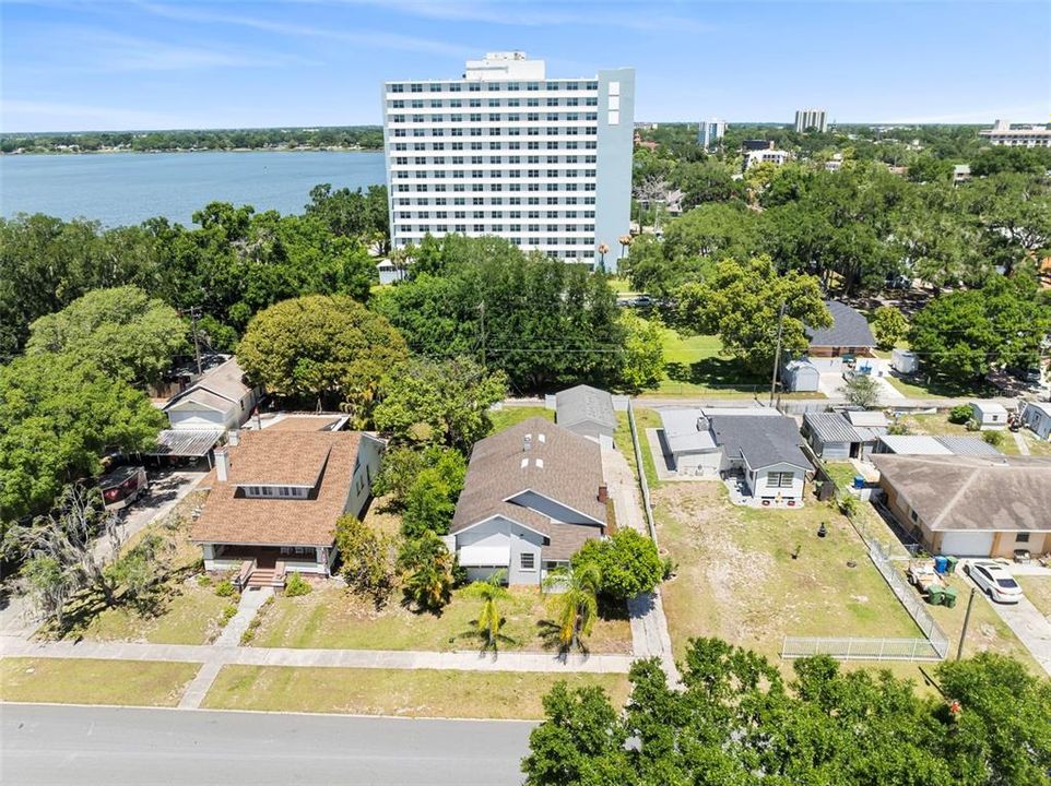 For Sale: $315,000 (3 beds, 2 baths, 1361 Square Feet)