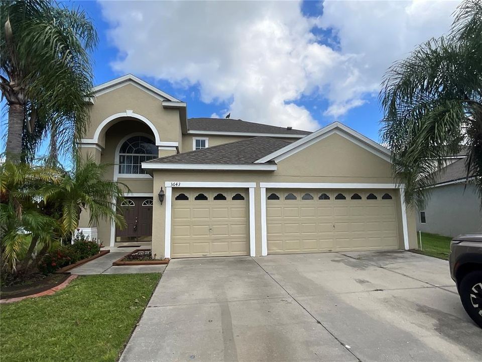 For Sale: $479,995 (4 beds, 2 baths, 2623 Square Feet)