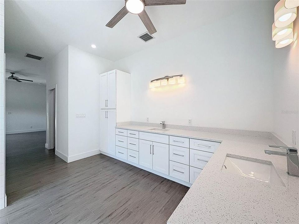 For Sale: $448,900 (3 beds, 2 baths, 2135 Square Feet)