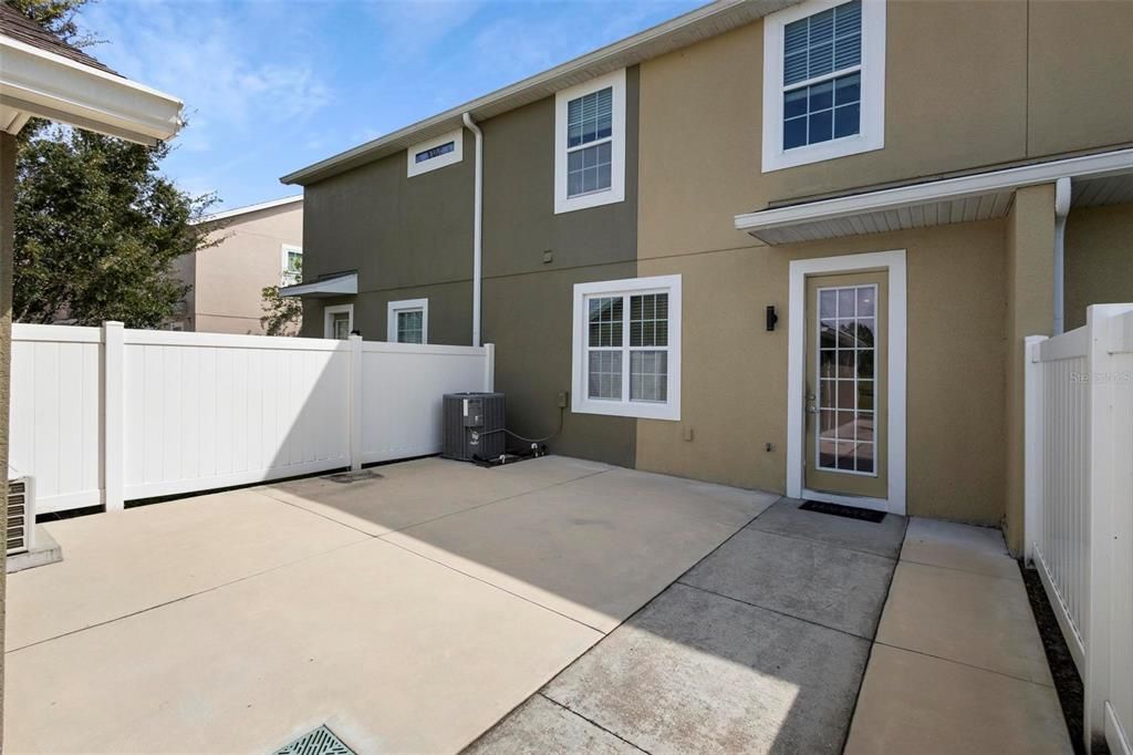 For Sale: $373,500 (3 beds, 2 baths, 1428 Square Feet)